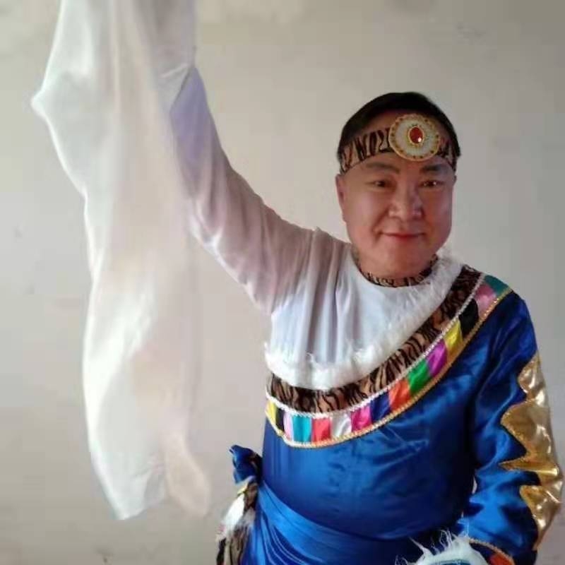 走在冷风中的第一张照片--辽宁残疾人相亲网