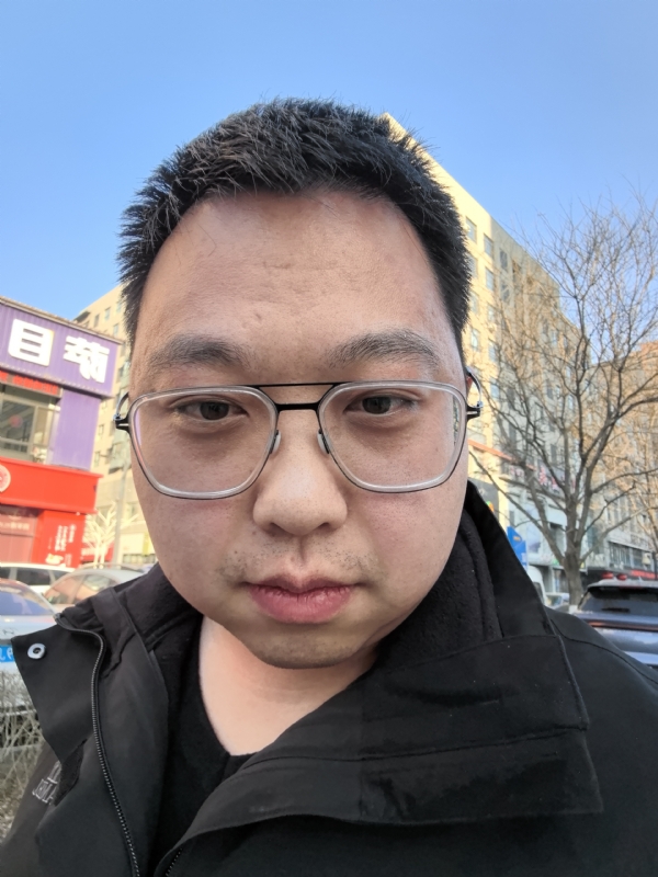宋哲的第一张照片--辽宁残疾人相亲网